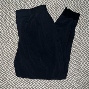 Banana Republic Black Jogger Pants - size large
